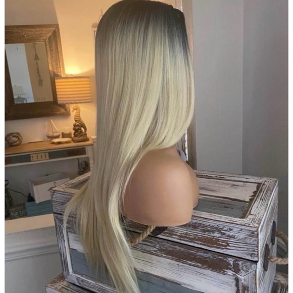 Blonde Rooted Safe Heat Wig - Picture 2 of 7